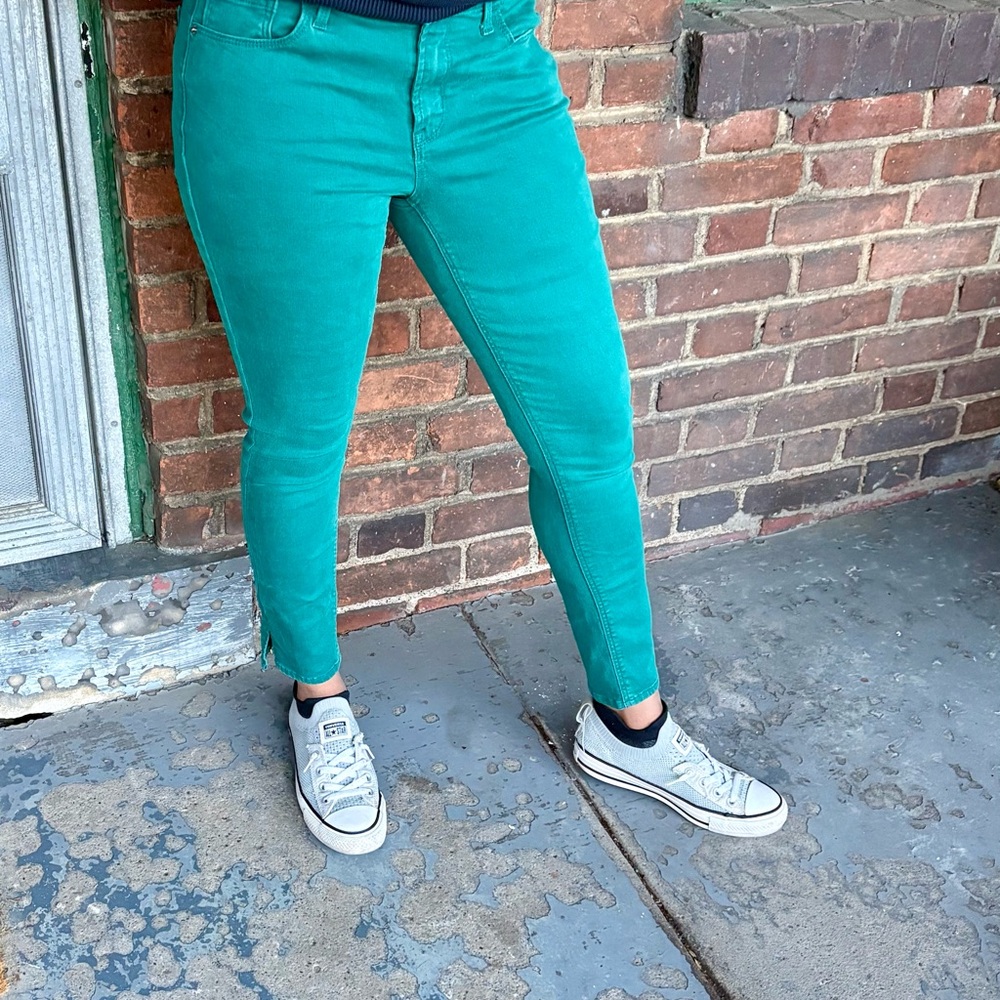 Old Navy Women’s Rockstar Super Skinny Teal Blue Jeans With Split Hem Size 8